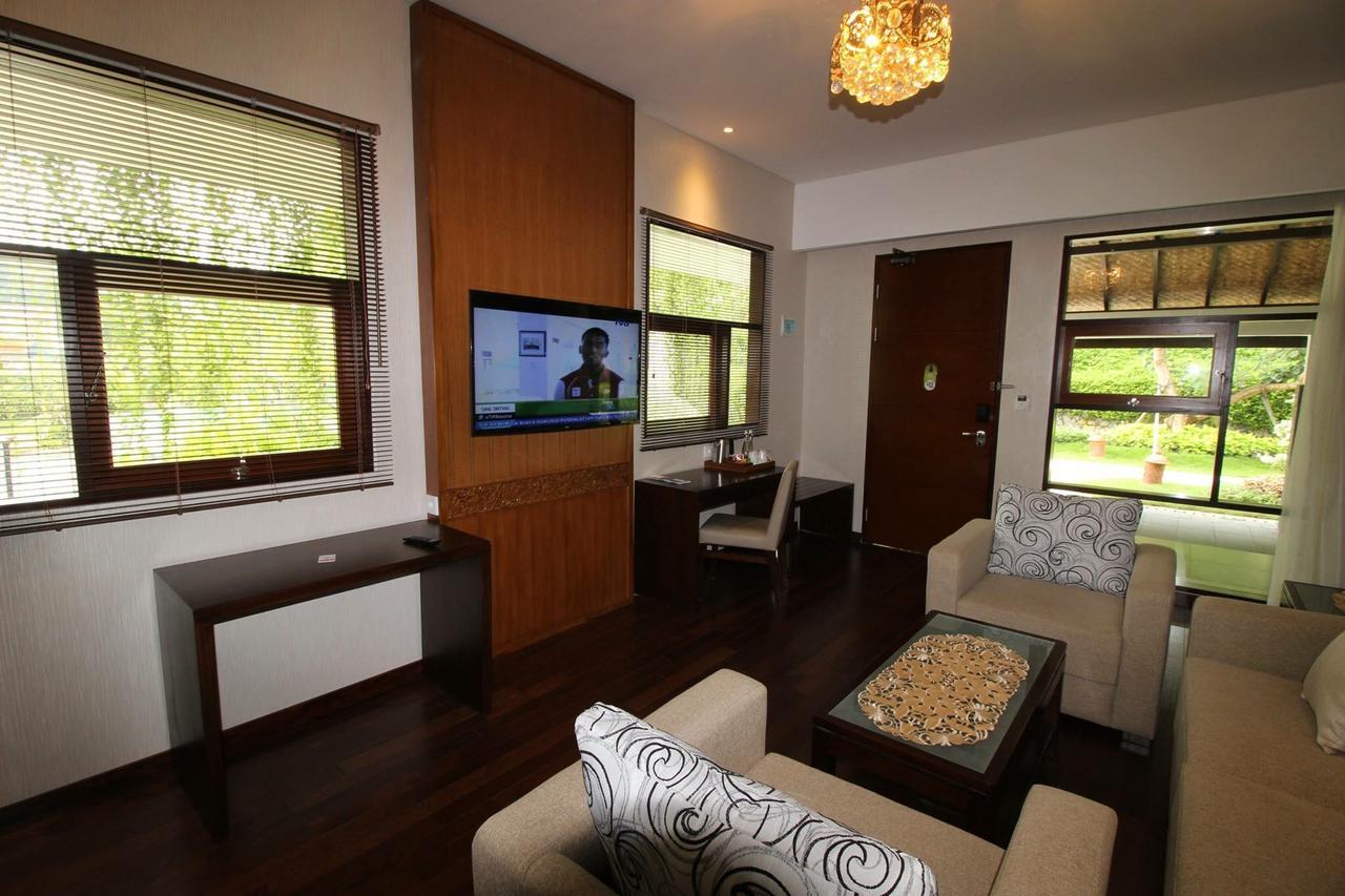 Rumah Kito Jambi Esterno foto